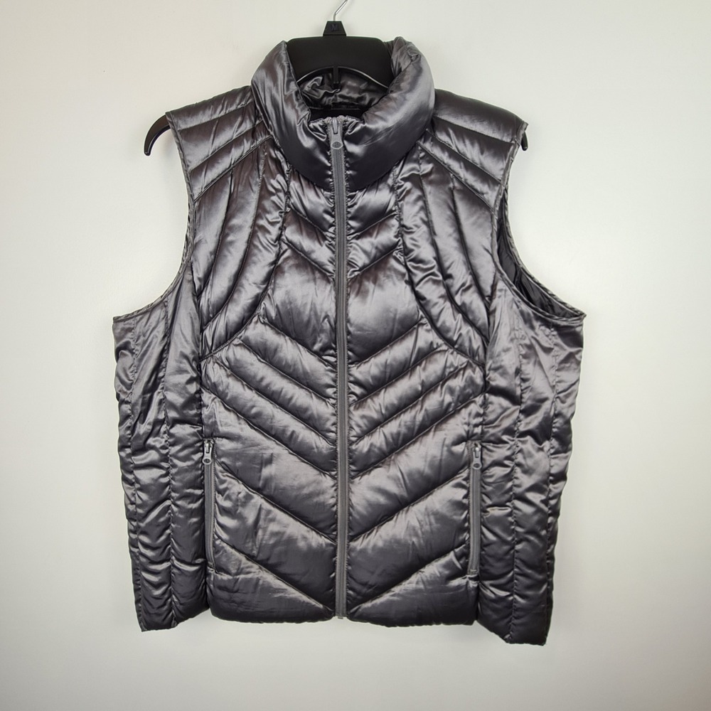 A.N.A A New Approach Packable Premium Down Vest Women XL Gray Quilted Puffer Zip